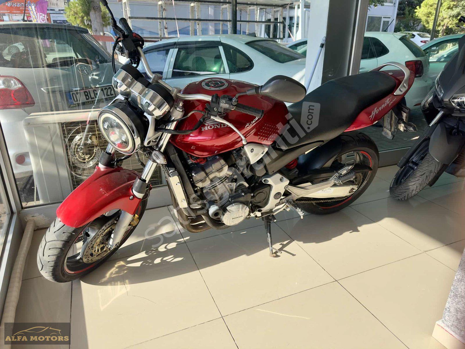 Alfa motors dan 2005 CB900 Hornet