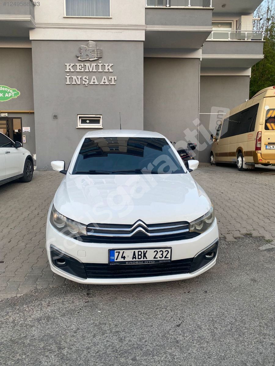 satlık citroen celyese safkan benzinli temiz bakımlı masrafsiz
