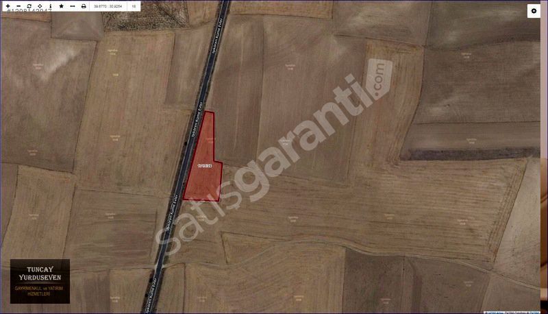 SARI KAVAK ALPU ASFALTINA 120 METRE CEPHELİ SÜPER ARAZİ