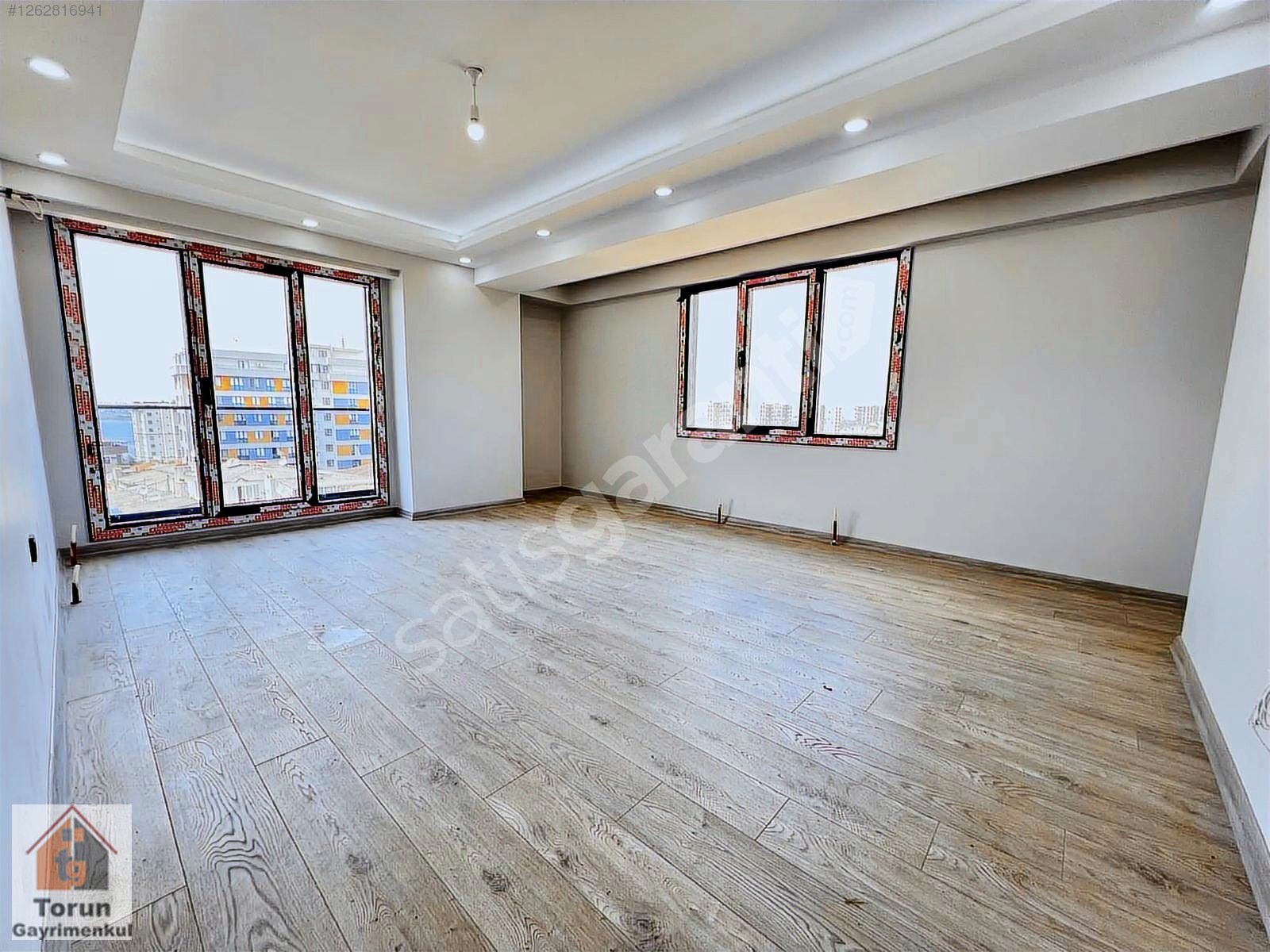 TORUNGAYRİMENKULDEN CUMHURİYET MH.OTOPARKLI,ASANSÖRLÜ 3+1 ARAKAT
