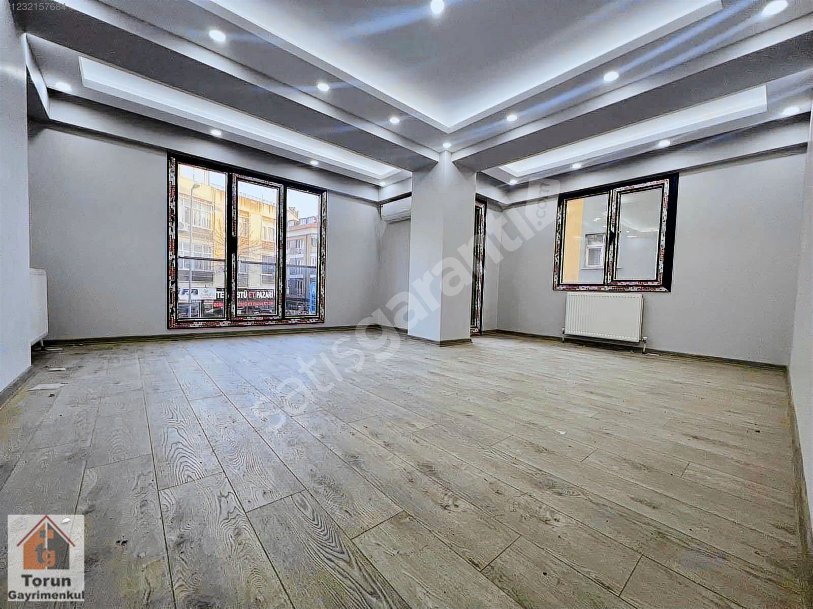 TORUNGAYRİMENKUL'CUMHURİYET MH.SİTE İÇİN'DE OTOPARKLI 3+1 DAİRE