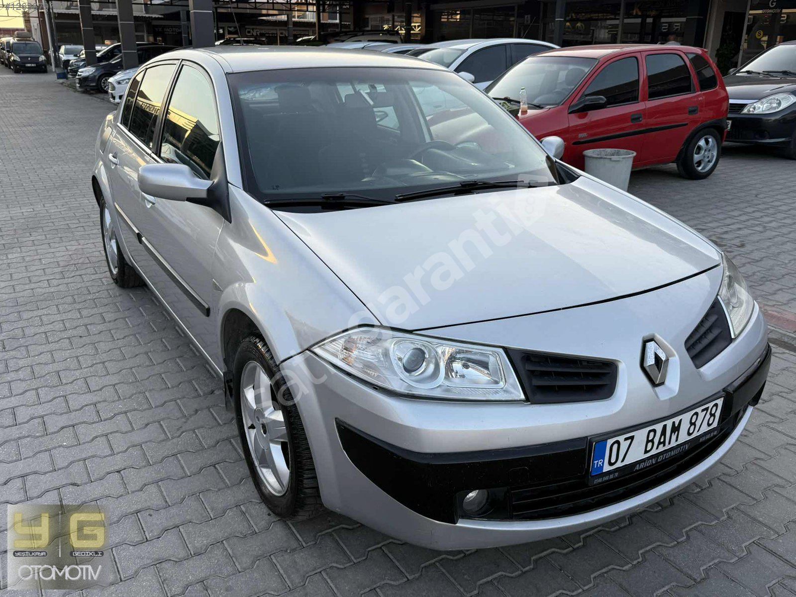 YG OTOMOTİV MEGANE2 HATASIZ BOYASIZ TRAMERSİZ DİZEL
