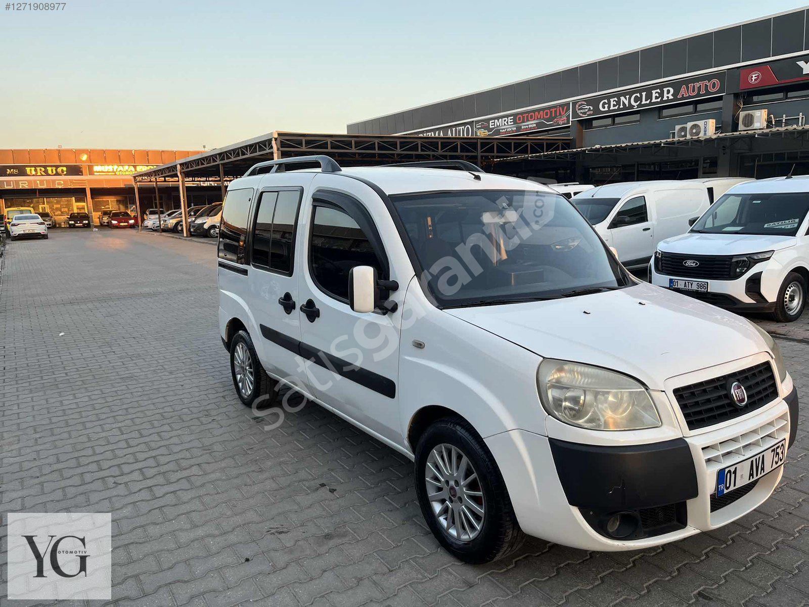 YG OTOMOTİV FİAT DOBLO 1.3 SAFLİNE BAKIMLI AĞIR HASARLI TAKASLI