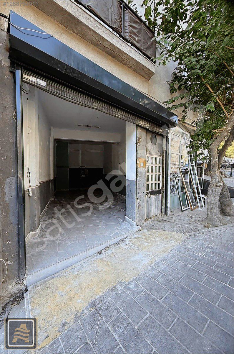ÜSKÜDAR CUMHURİYET CAD. ÜZERİNDE 50 MKARE