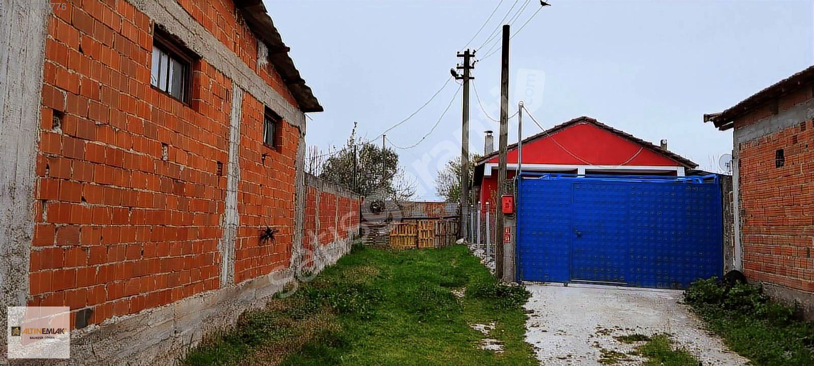 BALIKESİR MANYAS KULAK TA İMARLI 1.420 M2 ARSA.