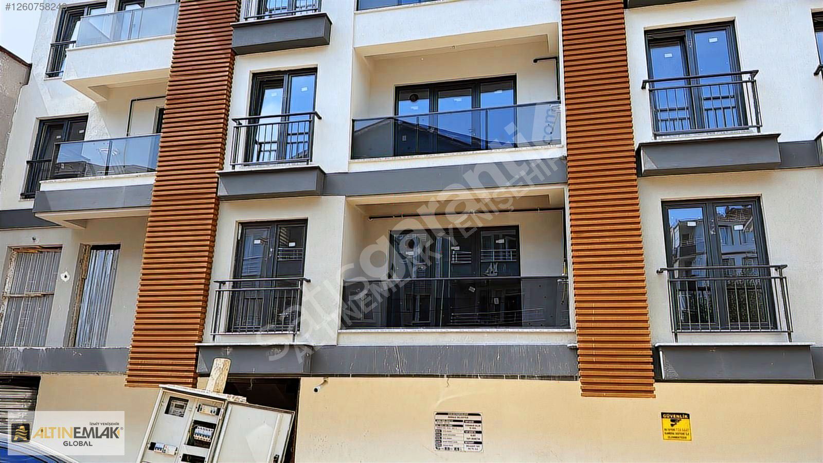 ALTIN EMLAK'tan DERİNCE ÇENEDAĞ MAH. MERKEZİNDE SATILIK 3+1