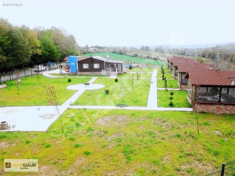 ALTIN EMLAK'tan İZMİT FETHİYE KÖYÜNDE HAZIR ÇİFTLİK EVİ VE ARAZİ