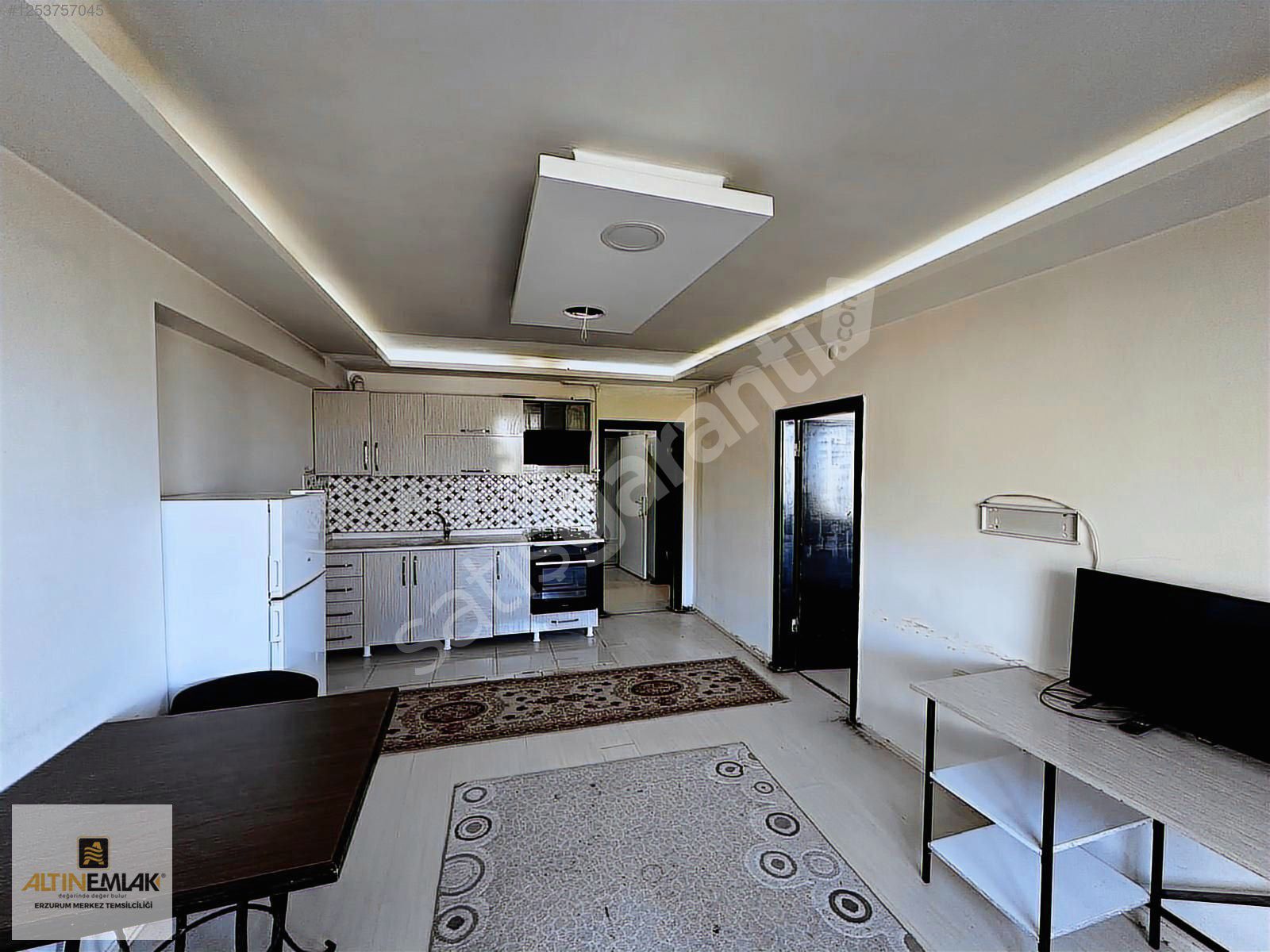 ALTIN EMLAK'TAN HASTANE YÜRÜME MESAFESİNDE KİRALIK EŞYALI DAİRE
