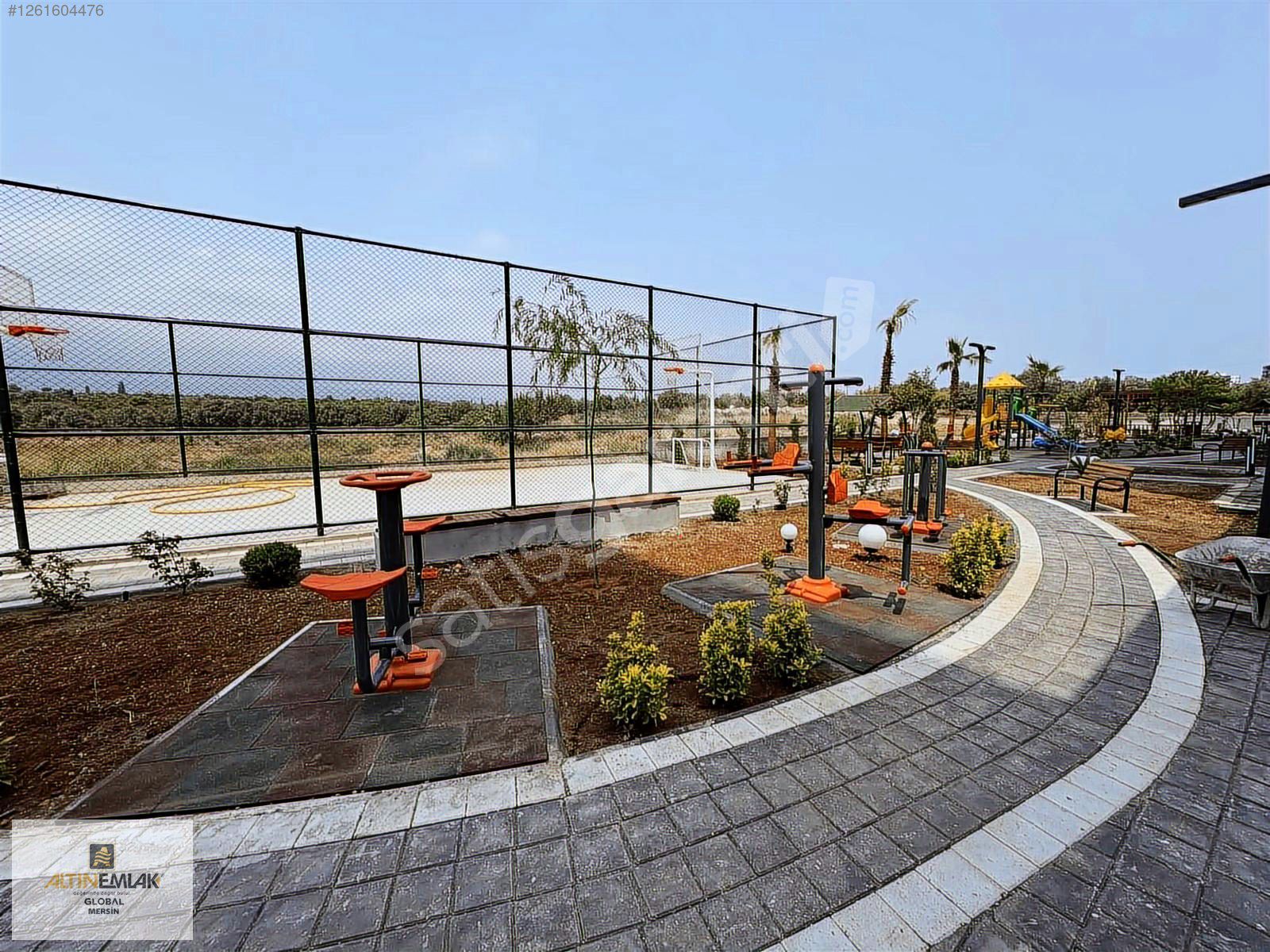 ALTIN EMLAK'TN KAPALI OTOPARKLI,BÖLGENİN EN GENİŞ DAİRESİ