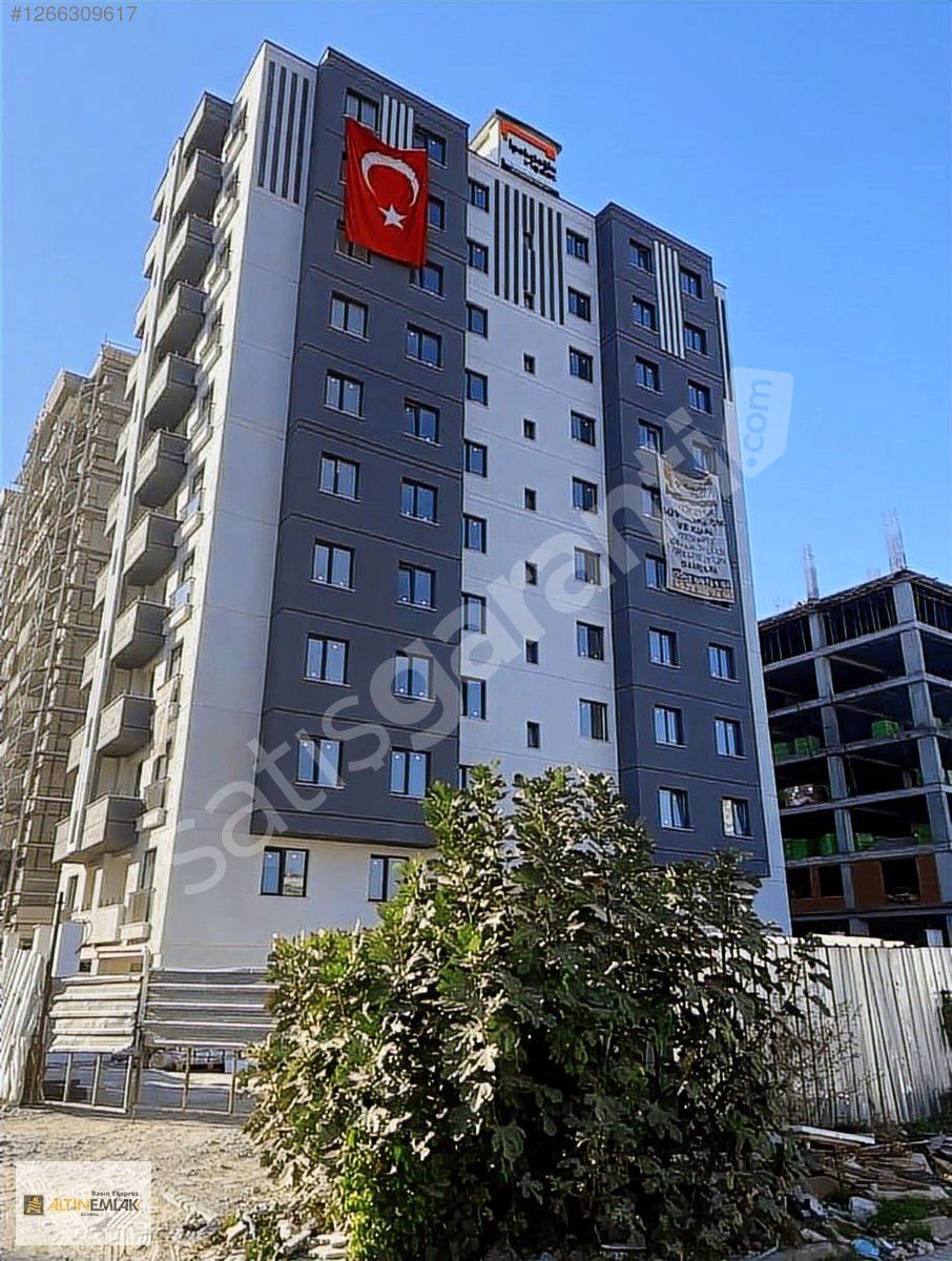 Şirinevler Hürriyet Mahallesi Site içinde Satılık 2+1 Daire
