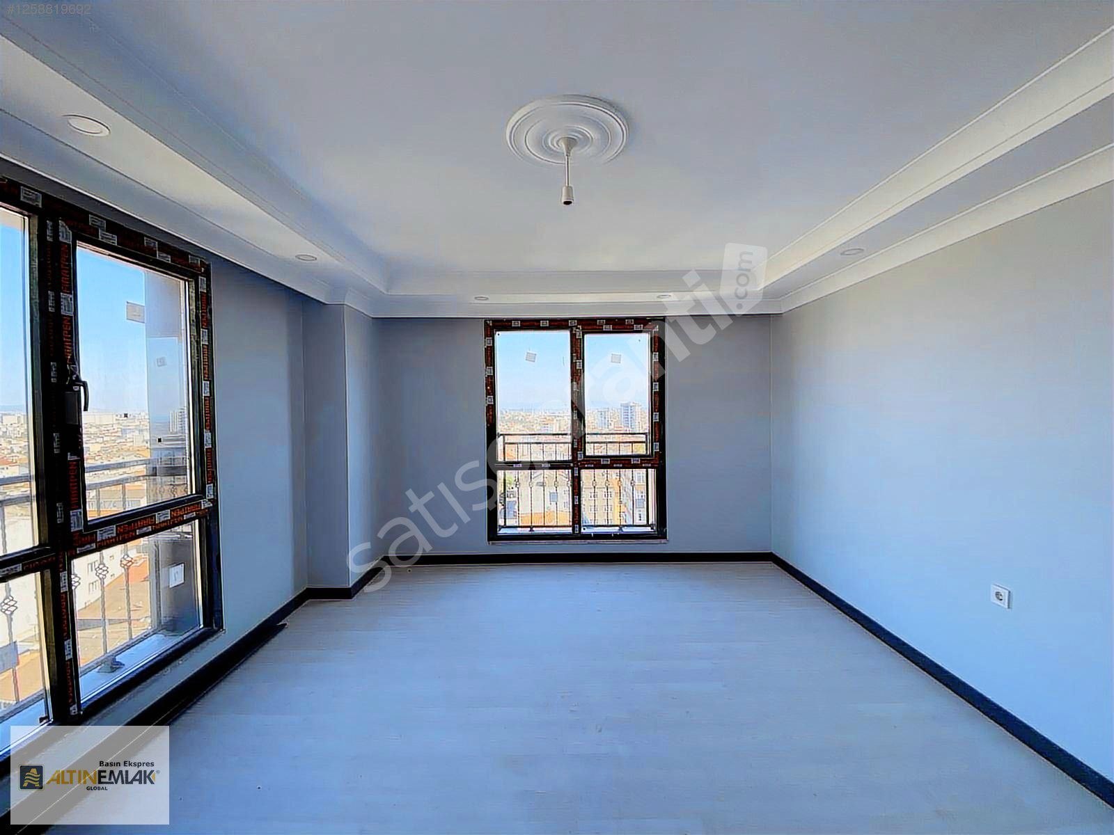 Bağcılar Çınar Mah Sitede Satılık Daire 2+1