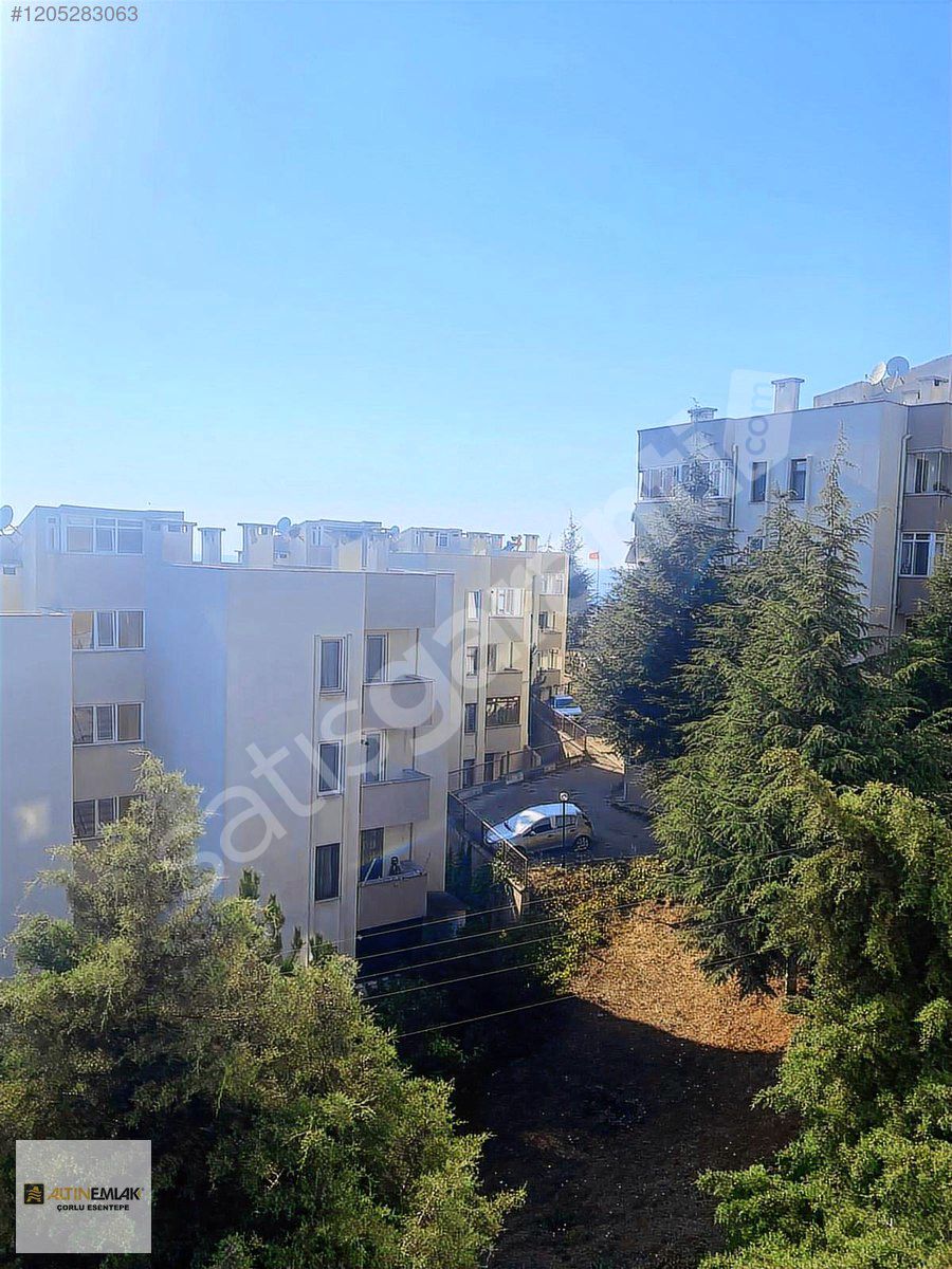 YALOVA ARMUTLU'DA DENİZE SIFIR HAVUZLU SİTEDE SATILIK DAİRE
