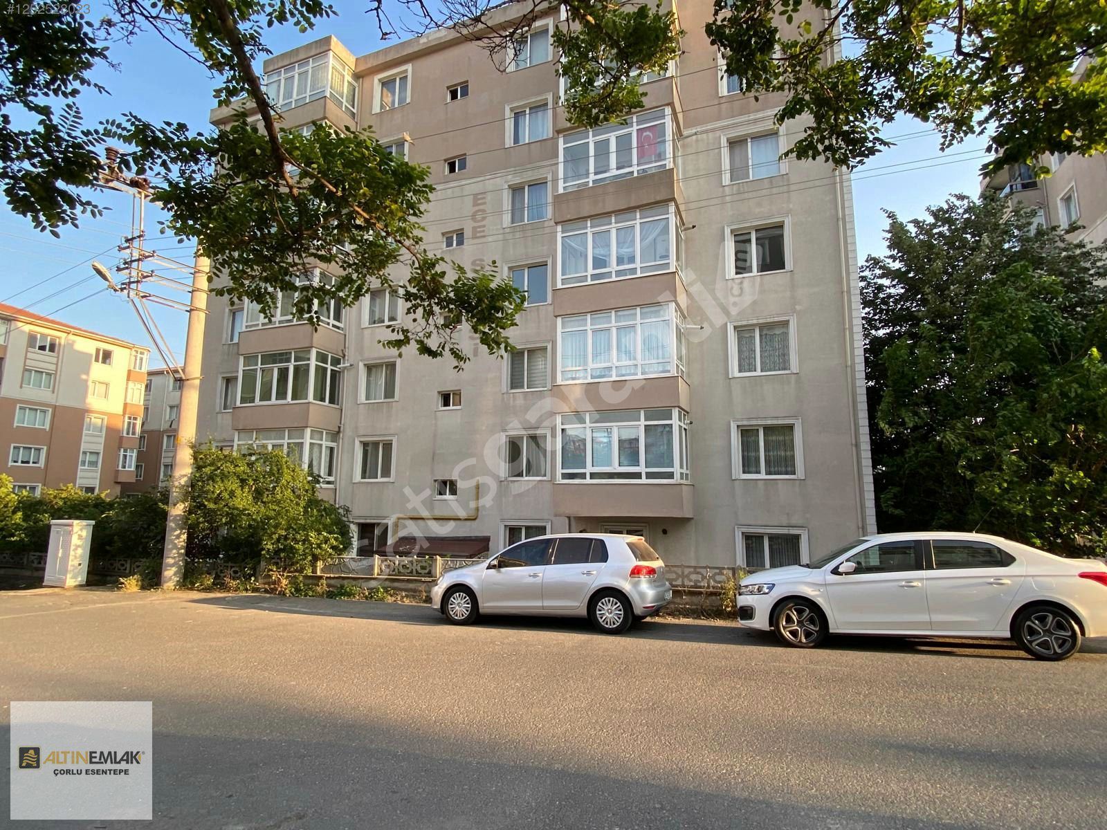 BÜLENT ECEVİT BULV ECE SİTESİ'NDE KİRALIK 3+1 GENİŞ FERAH DAİRE