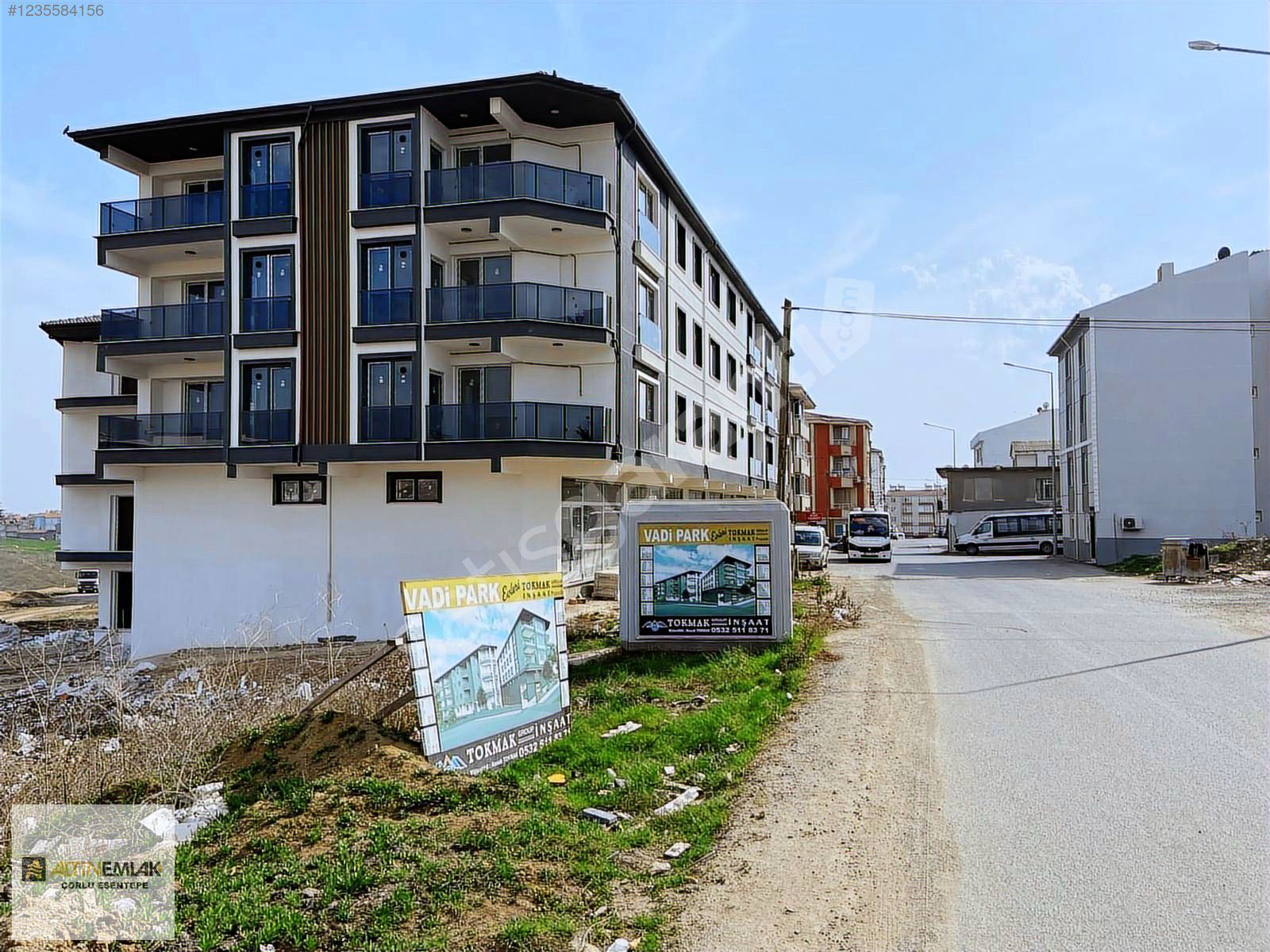 ÇINARLI MAH. VADİ PARK EVLERİ SIFIR BİNADA SATILIK 3+1 DAİRE