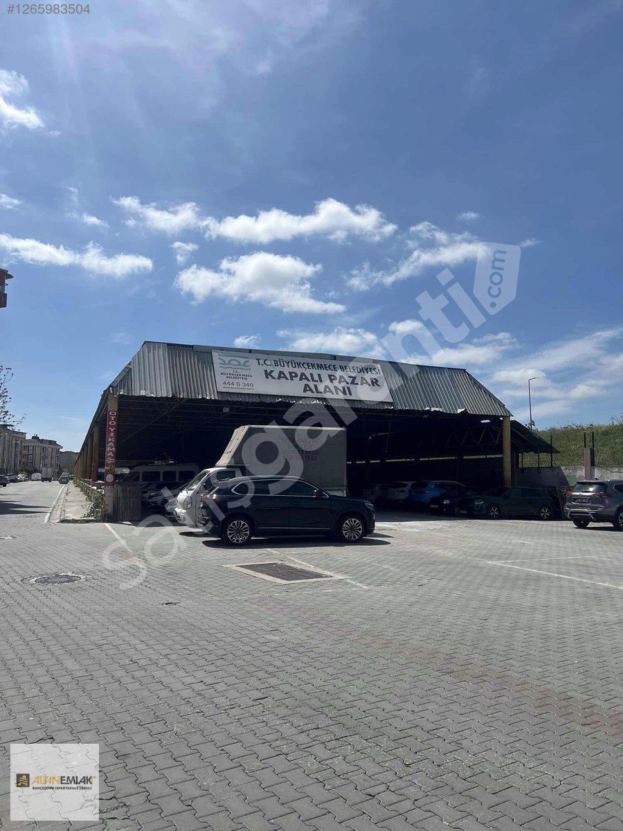 ALTIN EMLAK KAPALI PAZAR KARŞISI KİRALIK DÜKKAN 134 m2