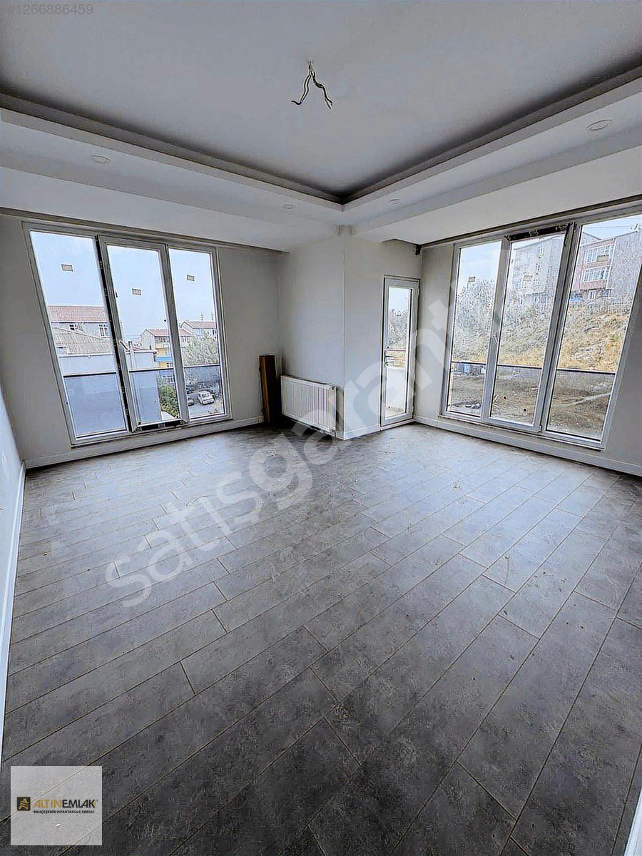TAHTAKALE MAHALLESİ İSKANLI BİNA ARA KAT 2+1 SATILIK SIFIR DAİRE
