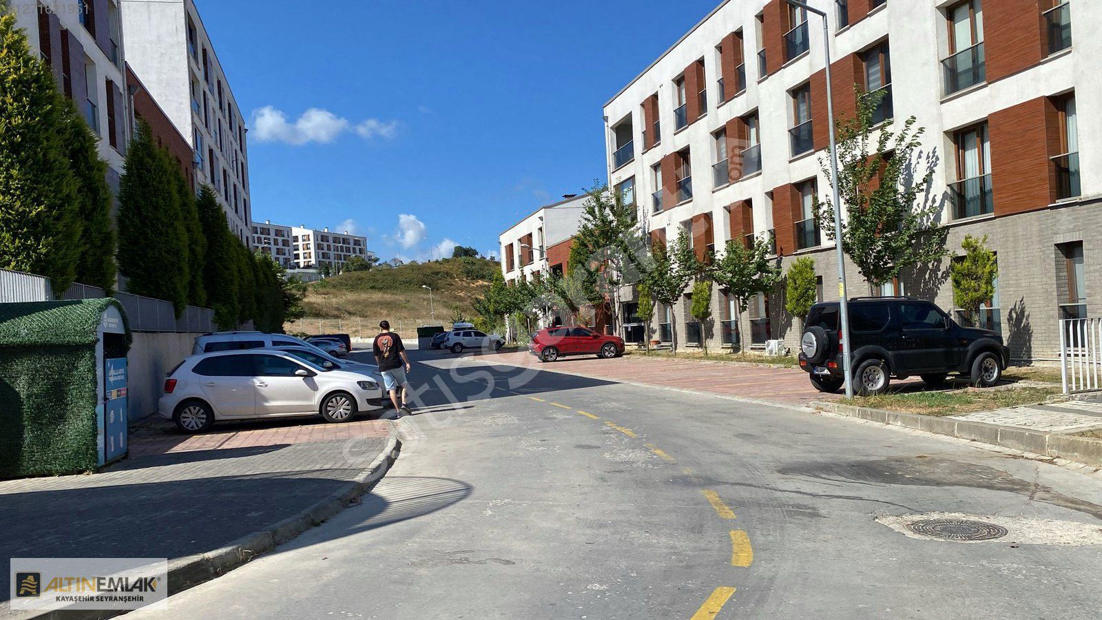 KAYAŞEHİR ÇAMLI BAHÇEDE SATILIK FIRSAT DAİRE 3+1