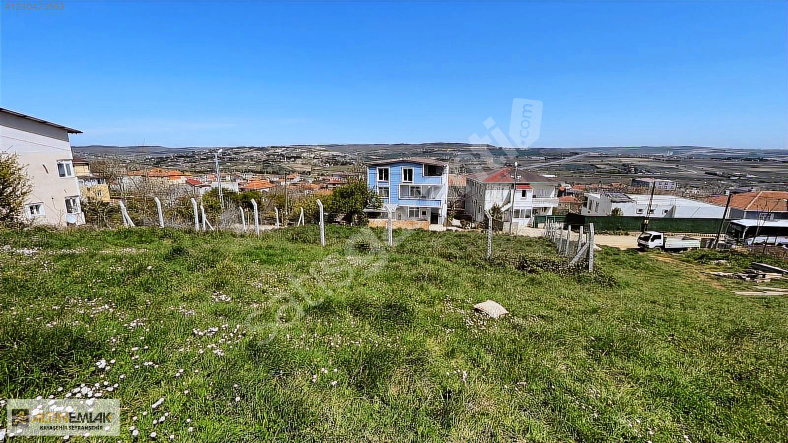 ÇATALACA KESTANELİKTE SATILIK 400M2 İMARLI ARSA
