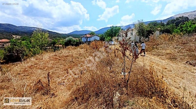 ALTIN EMLAK'TAN YENİPAZAR DEREKÖY DE SATILIK İMARLI ARSA