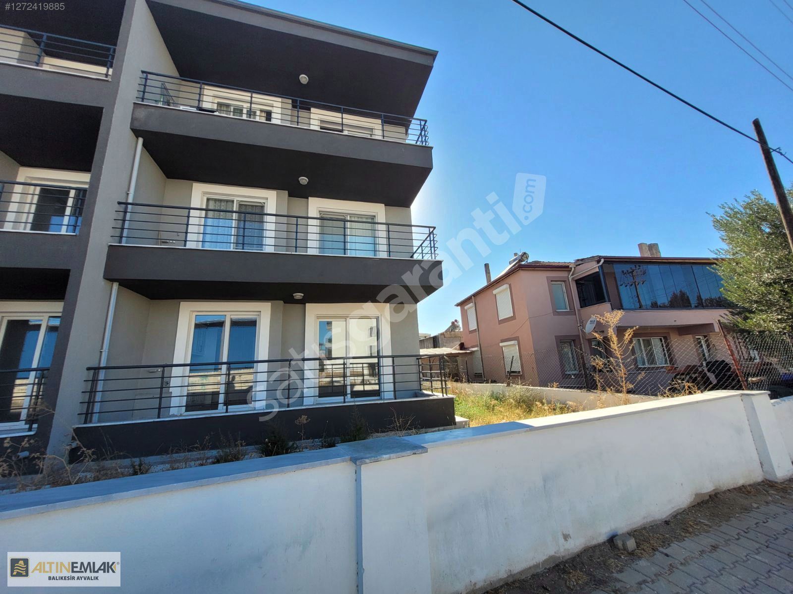 ALTIN EMLAKTAN ALTINOVADA KİRALIK YERDEN ISITMLI 3+1 SIFIR DAİRE