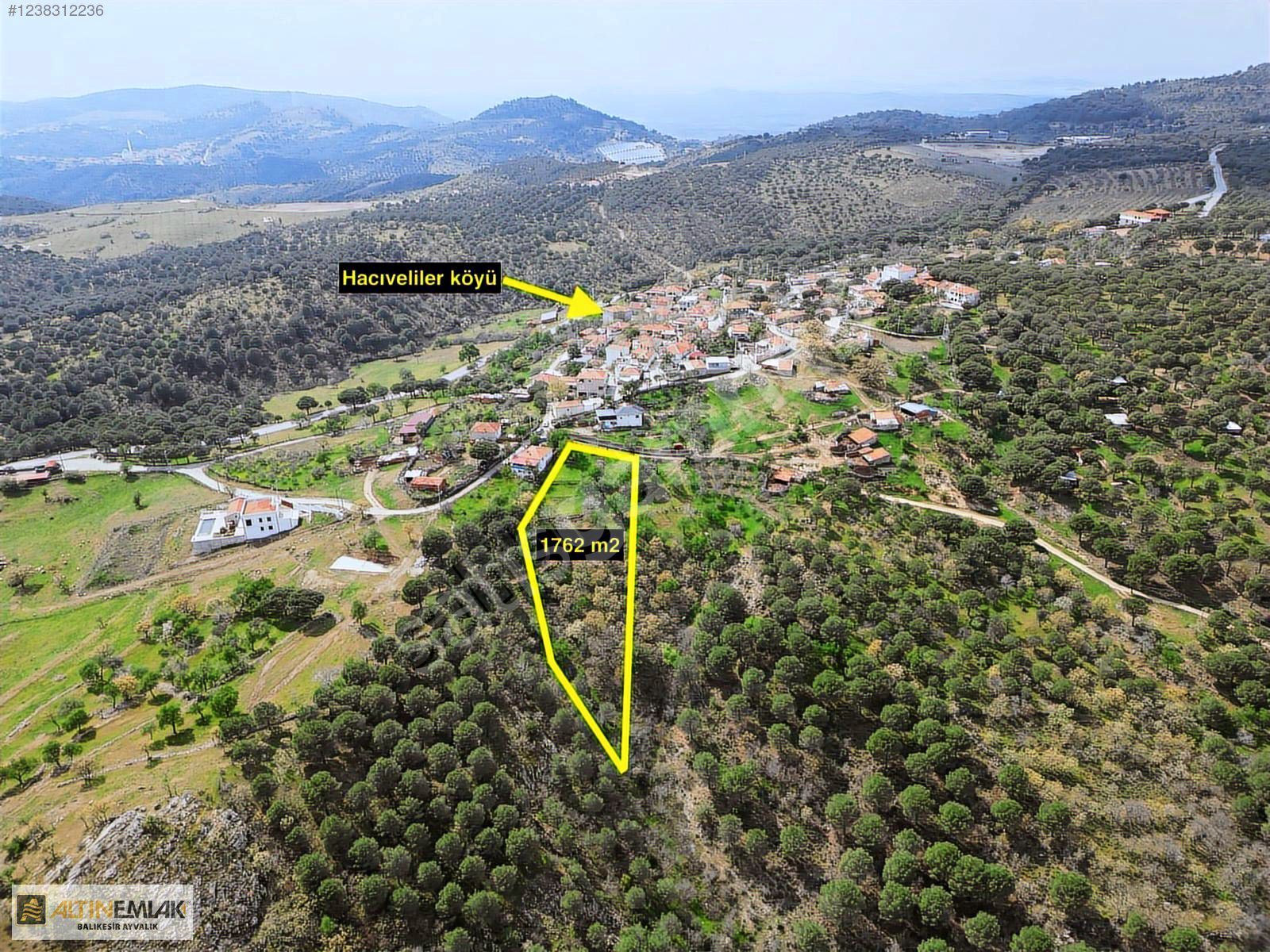 ALTIN EMLAKTAN AYVALIK HACIVELİLERDE SATILIK 1761M2 İMARLI BAĞ