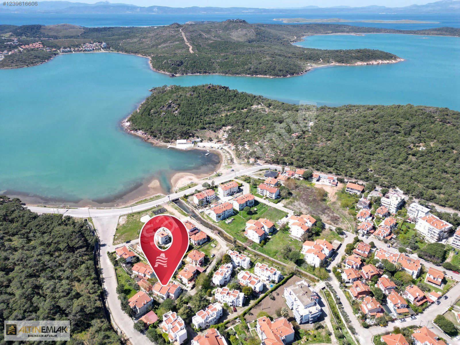 ALTIN EMLAKTAN SEFA ÇAMLIKTA MASRAFSIZ 2+1 SATILIK VİLLA