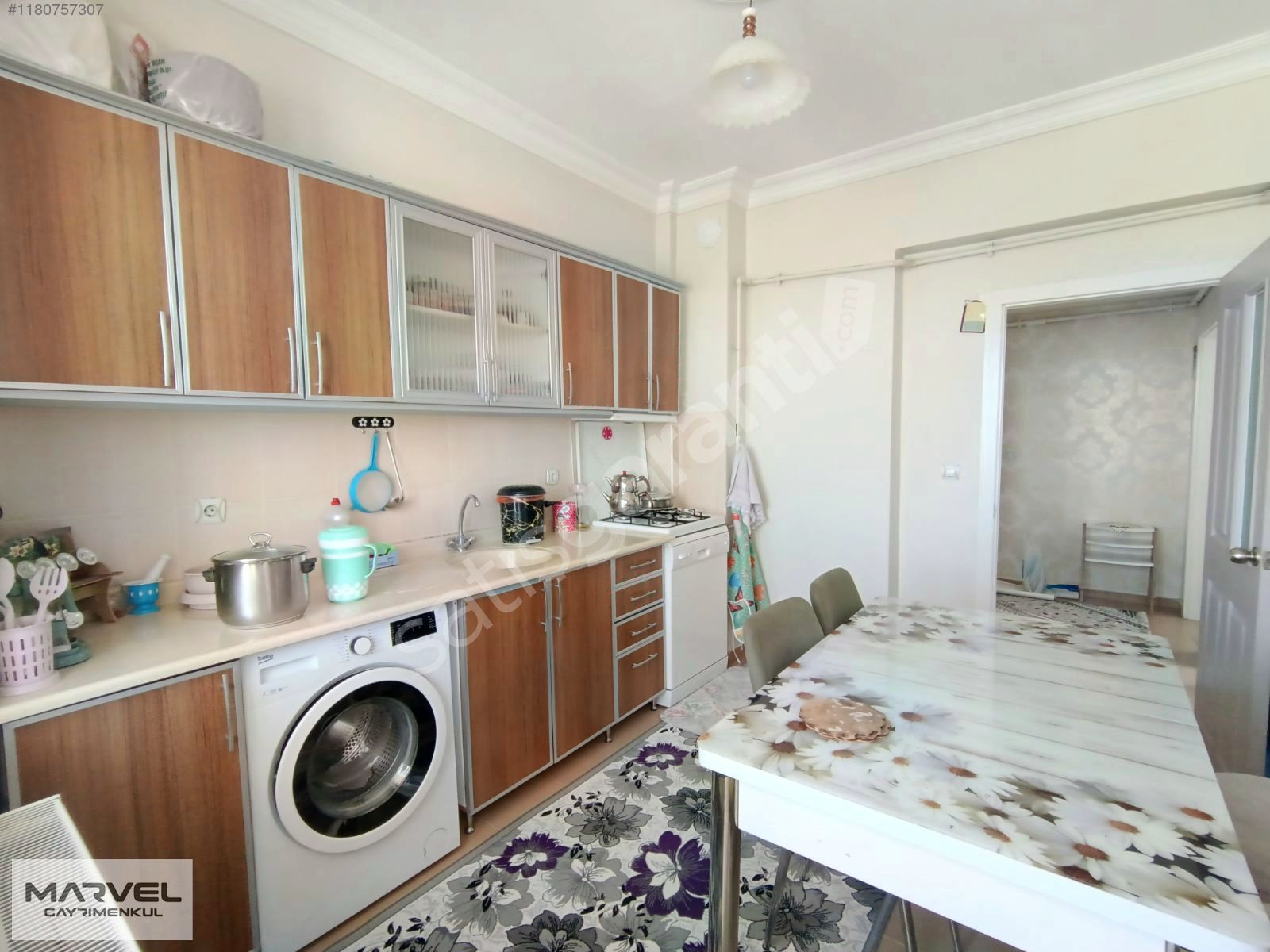 MARVEL'DEN AHİEVRAN DE SATILIK 3+1 ARA KAT DAİRE