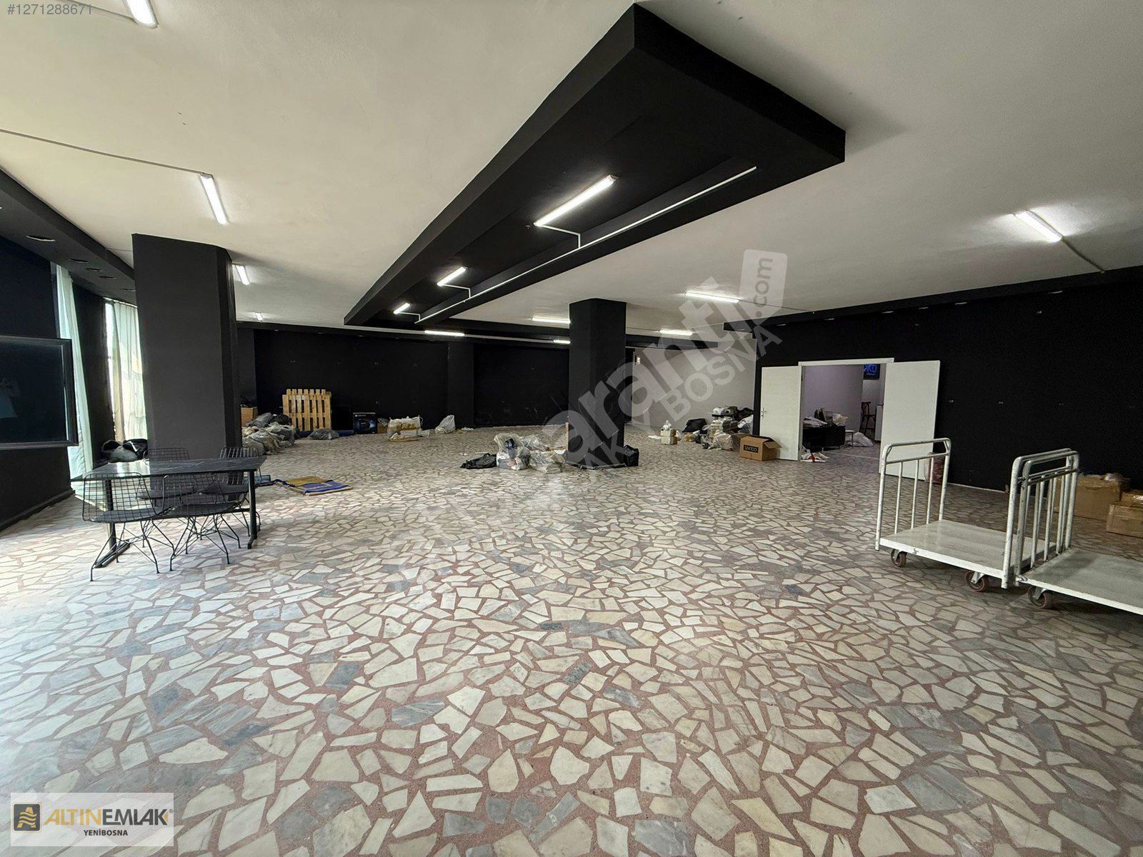 ÇOBANÇEŞMEDE İŞ HANINDA 450M2 OFİSE İMALATA UYGUN