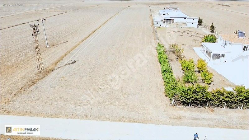 SARAY GÖÇERLER KÖYE YAKIN ASFALT CEPHE TEK TAPU 10 BİN M² TARLA