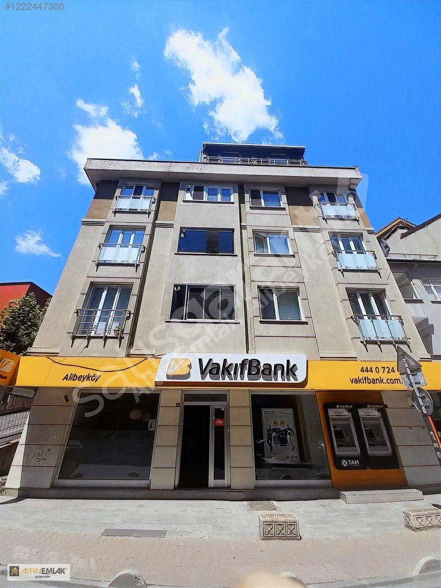 MERKEZDE CADDE ÜZERİ GENİŞ FERAH 3+1 130M2 SATILIK DAİRE