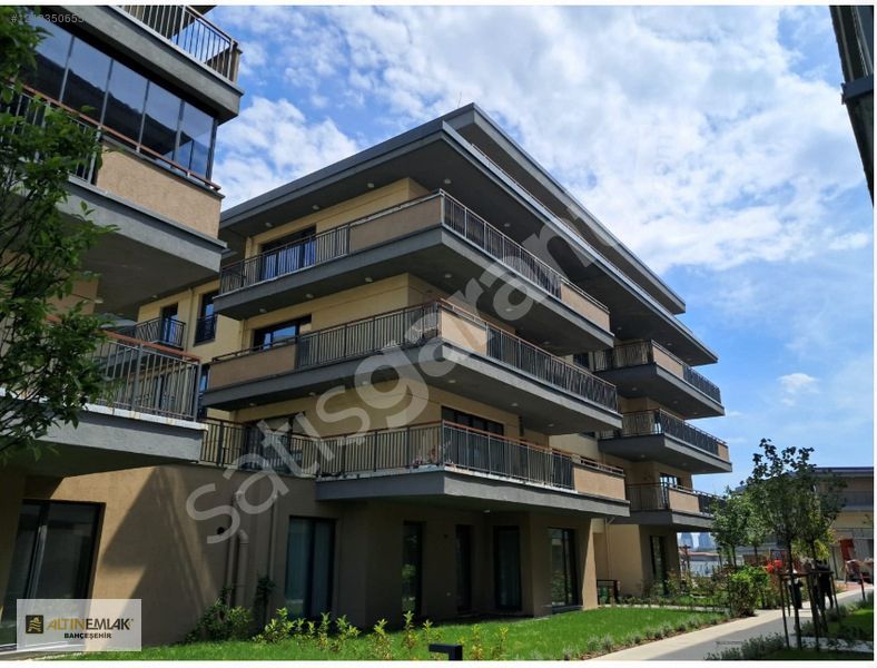 BAHÇEŞEHİR EMLAK KONUT VADİ EVLERİ 2 4+1 KİRALIK DAİRE