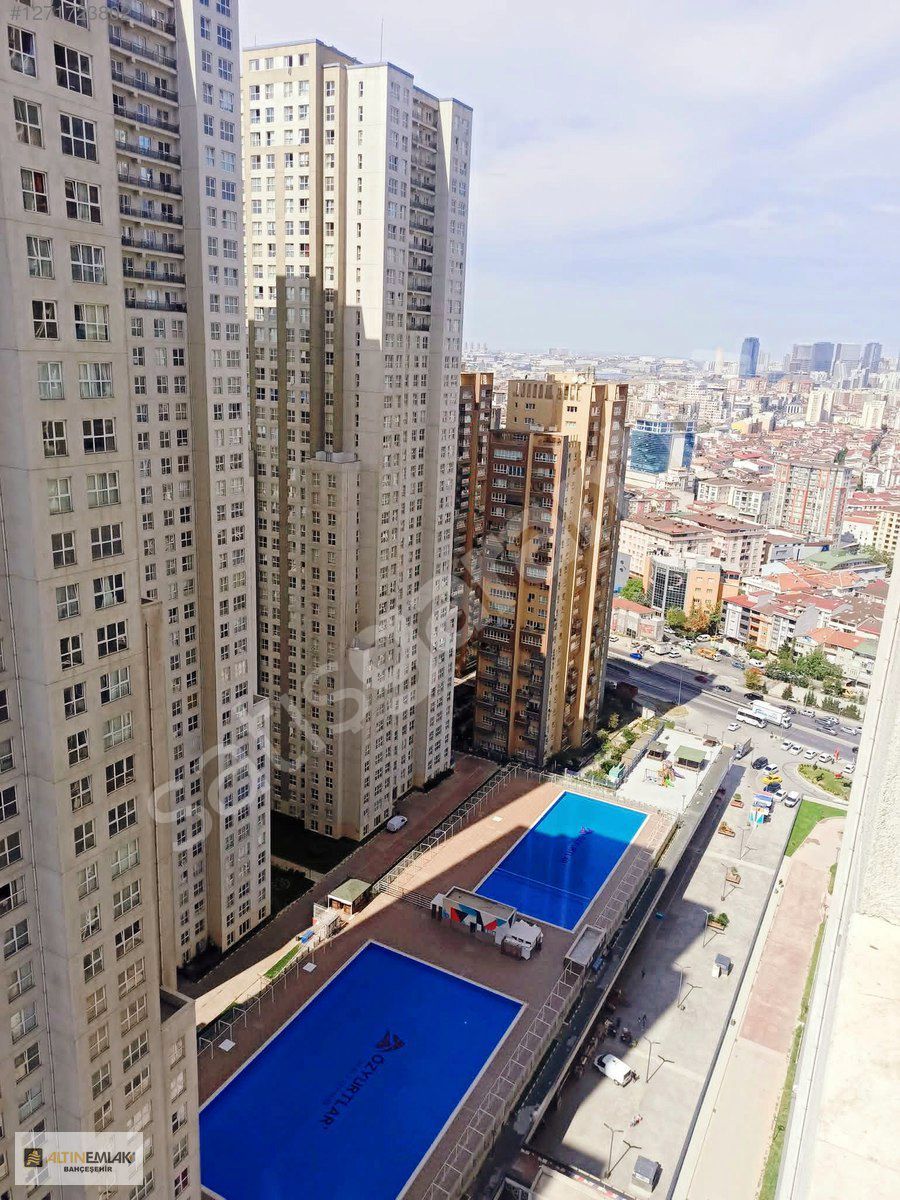 ESENYURT ÖZYURTLAR NLOGO SİTESİ SATILIK 1+1