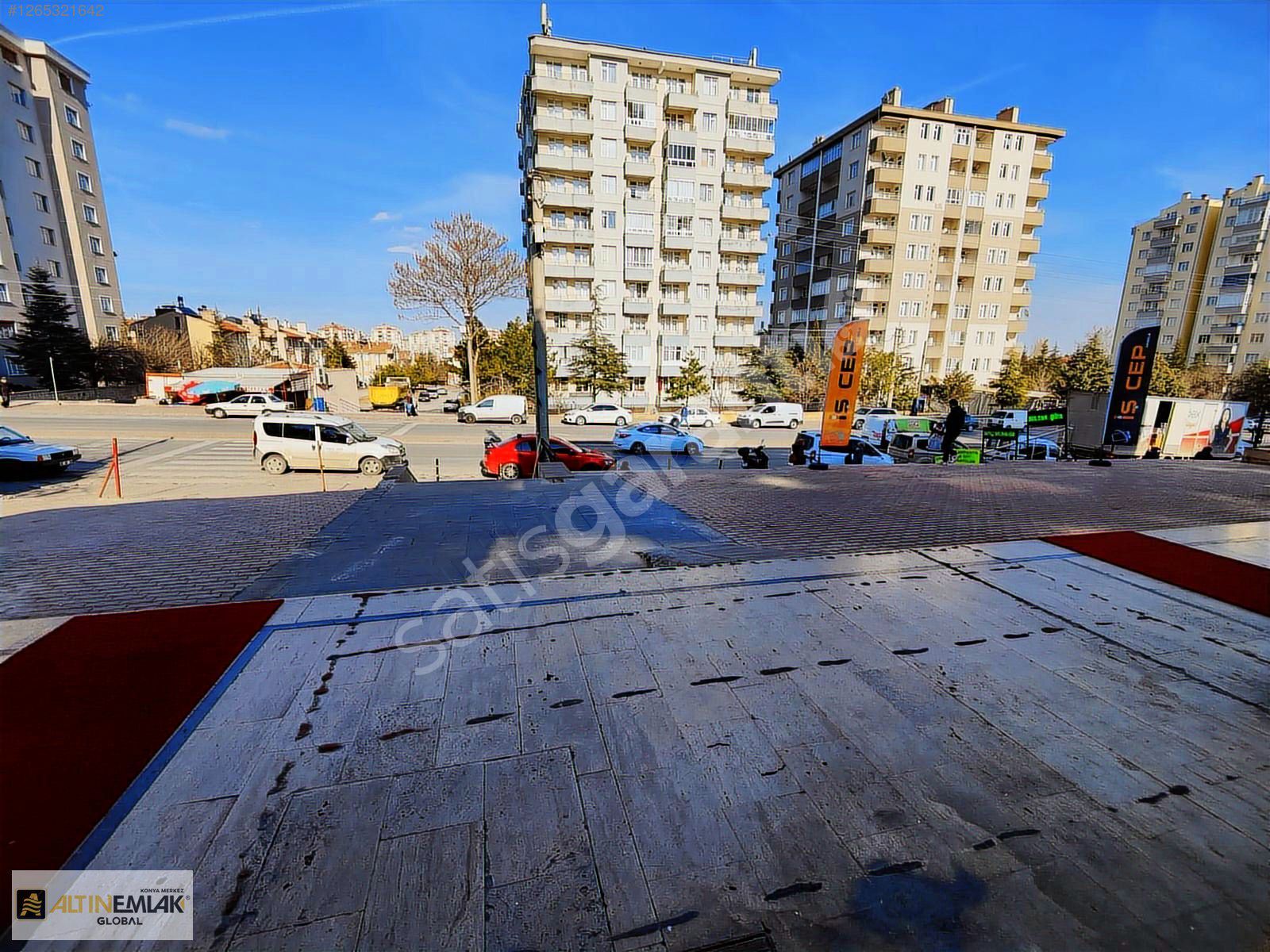 Mesaj Caddesi Cepheli Teraslı Kiralık 140m2 İşyeri