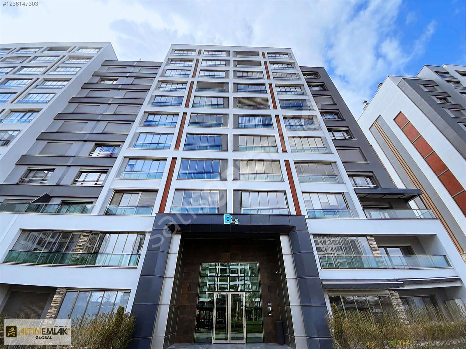 ADAPARK DA 3,5+1 LÜKS ARAKAT DAİRE KAPALI HAVUZ+OTOPARK+GÜVENLİK