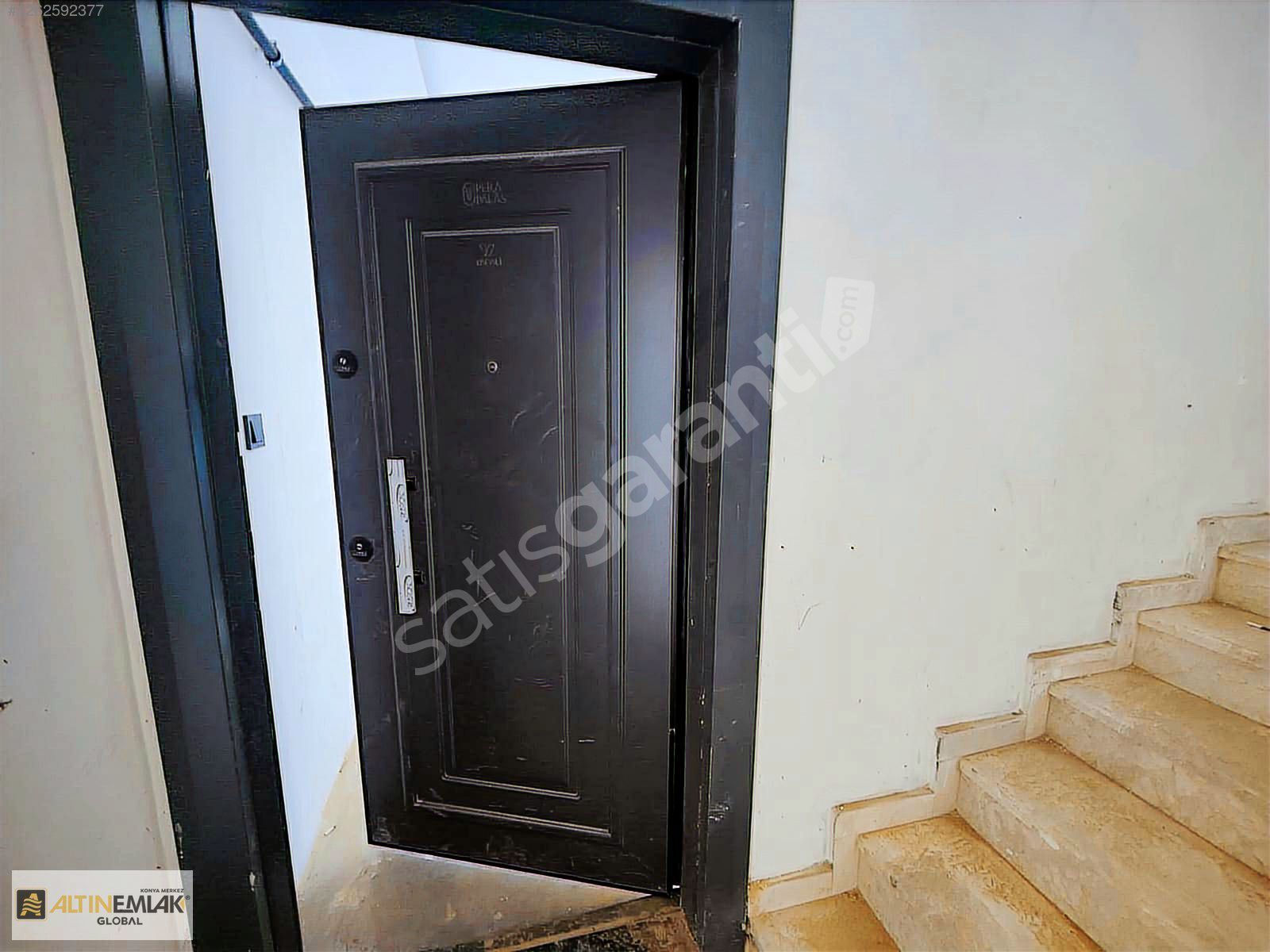 Selahattin Eyyübi Mahallesinde Konya Manzaralı Satılık 4+1 Daire