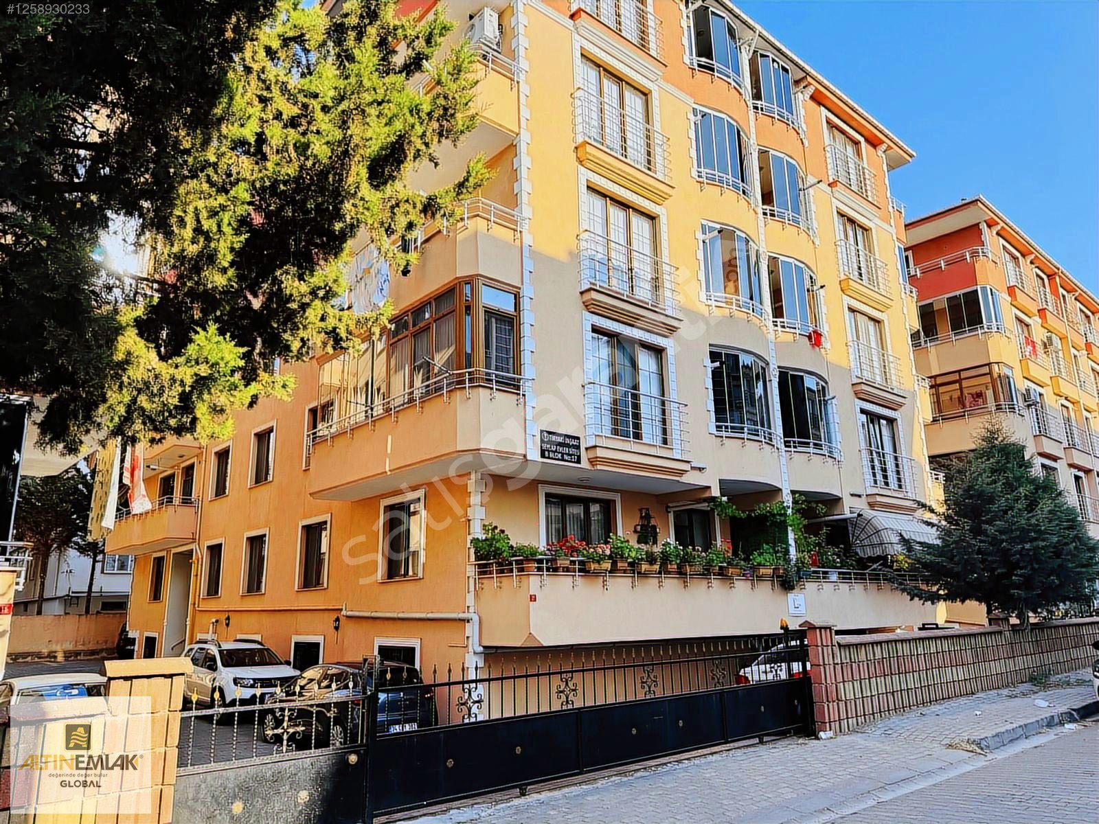 ALTIN EMLAK'TAN LÜLEBURGAZ GENÇLİK MAH.DUBLEKS 4+1 SATILIK DAİRE