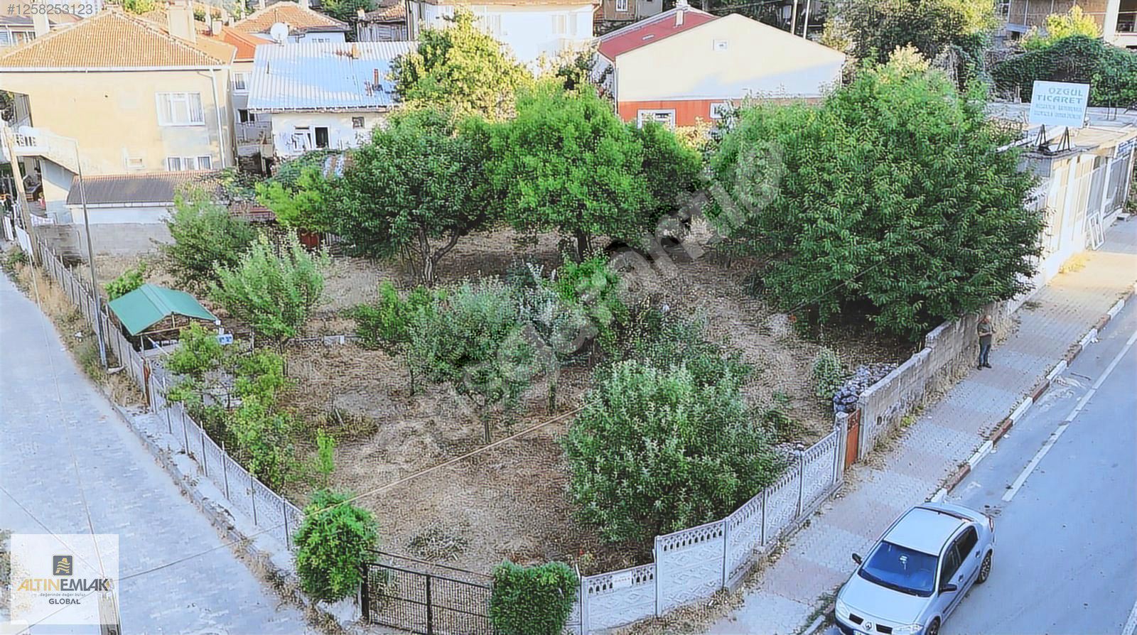 ALTIN EMLAK'TAN DEMİRKÖY MERKEZDE CADDE ÜZERİNDE SATILIK ARSA