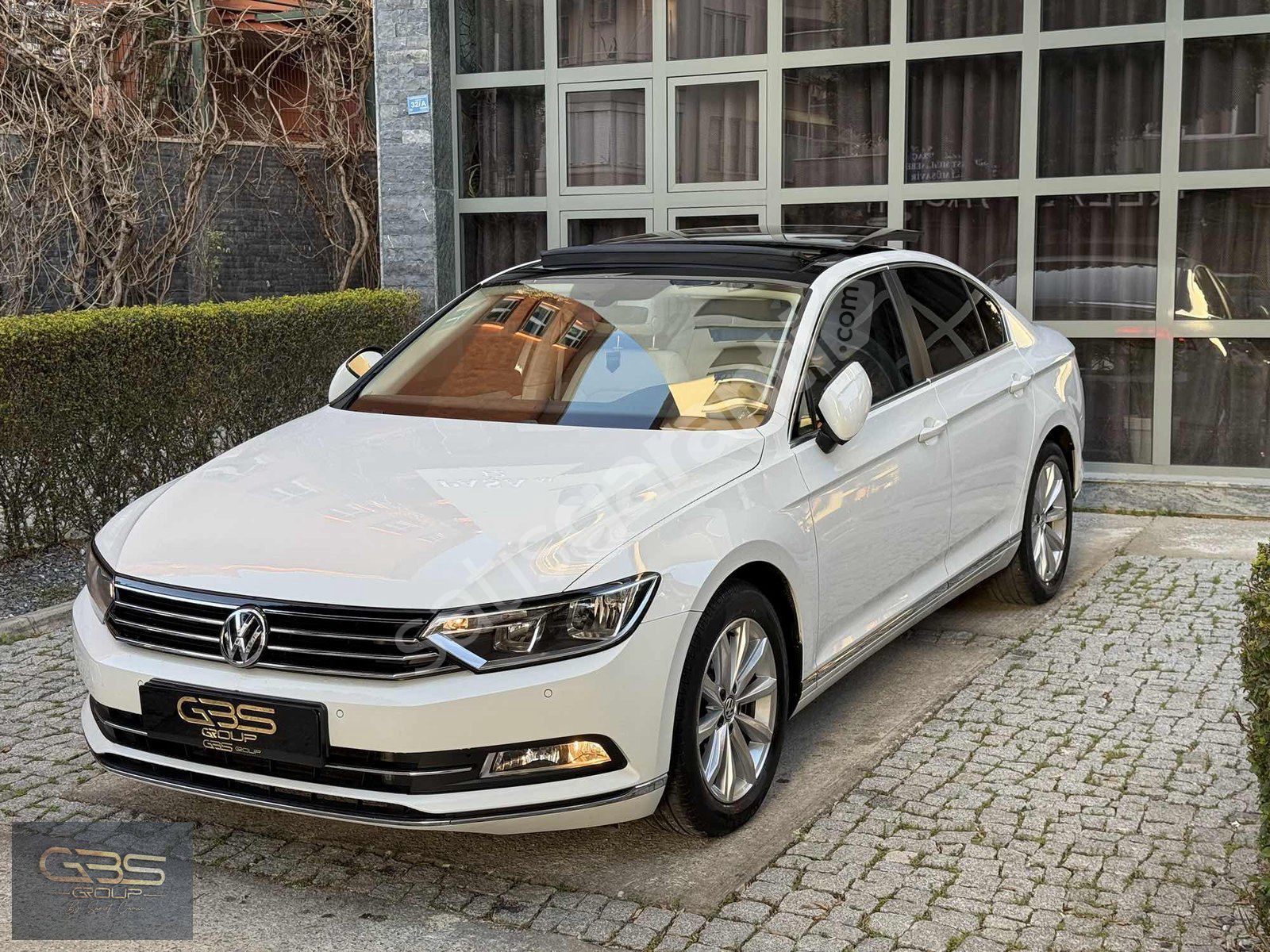 GBS GROUP'dan 2019 KAYITSIZ CAM TAVAN İÇİ BEJ İLK SAHİBİ