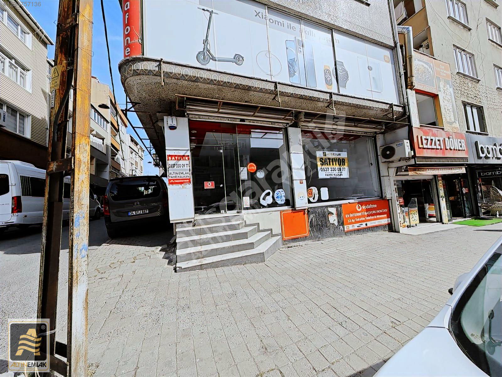 SATILIK 3 KATLI BARBAROS CD. VİTRİN DEĞERLİ KÖŞE DÜKKAN