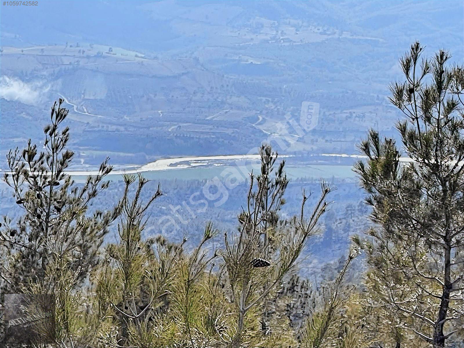 Mersin Altından Asvalta sıfır 61000 m2 Arazimiz satılık