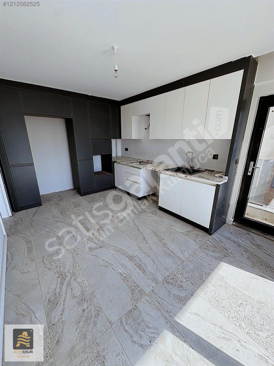 ALTIN EMLAK'TAN 2+1 SATILIK SIFIR DAİRE YENİ PAZAR YERİ YANI