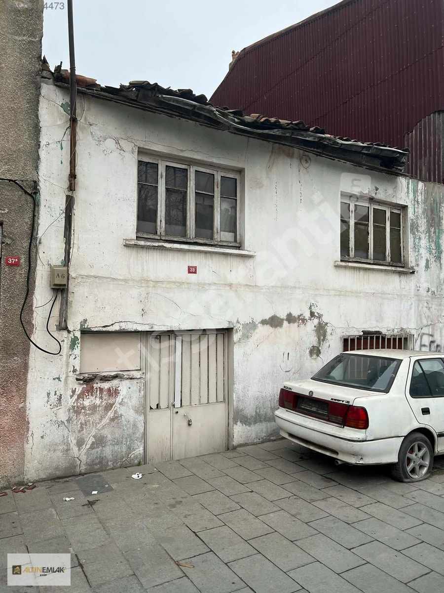 EYÜPSULTAN NİŞANCADA SATILIK MÜSTAKİL EV