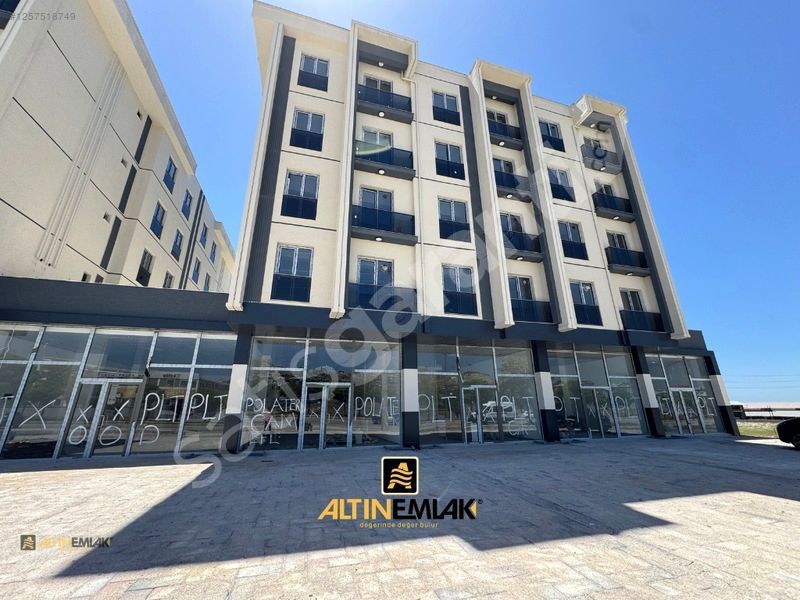 ALTIN EMLAKTAN ERCİŞ YOLUNDA KİRALIK DÜKKANLAR