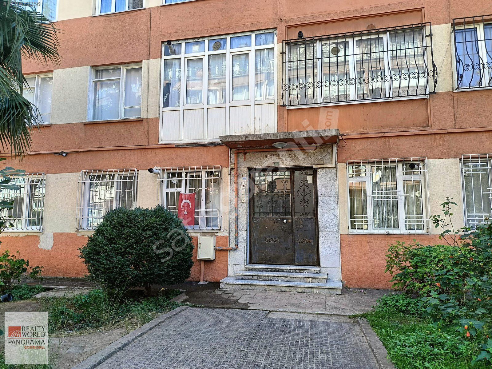 BURSA OSMANGAZİ ALTIPARMAK'TA GİRİŞ KAT EŞYALI KİRALIK DAİRE