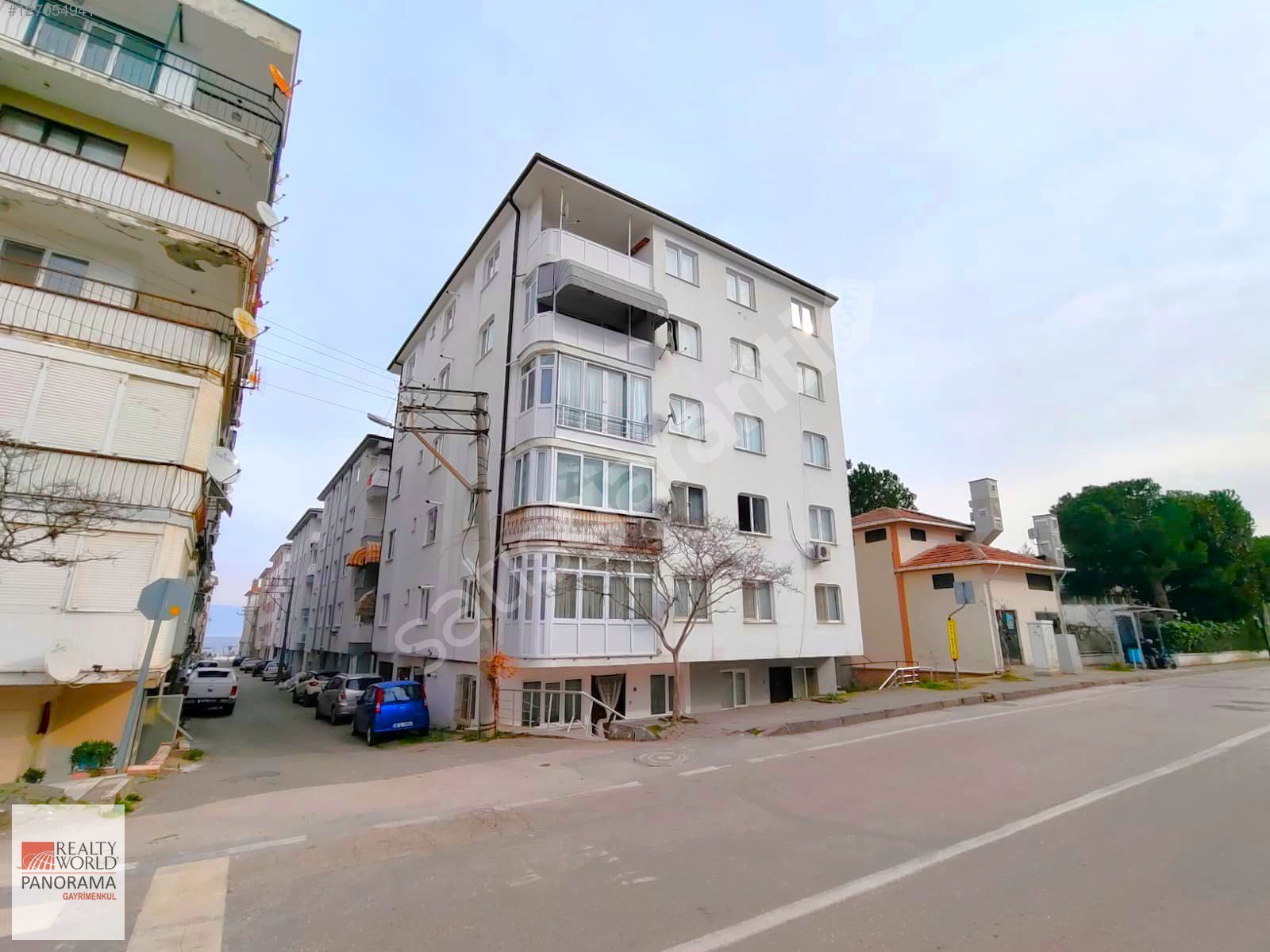 GÜZELYALI MERKEZDE SATILIK 2+1 DAİRE