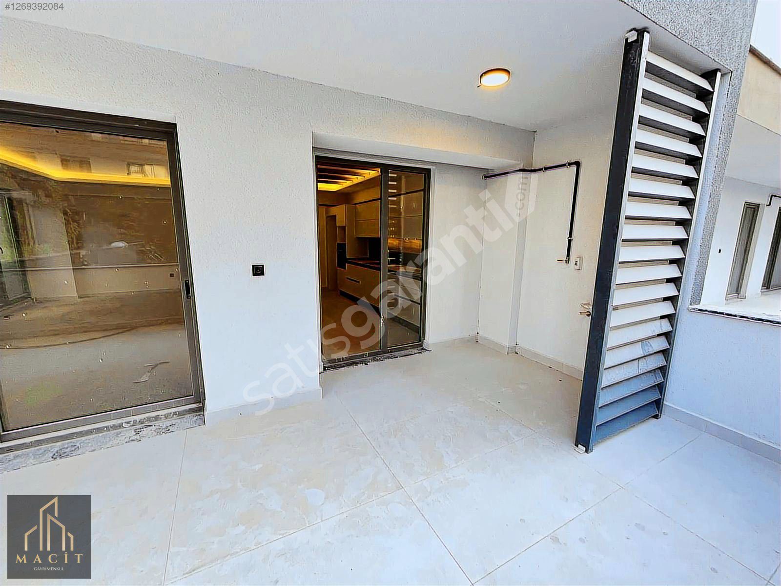 MACİT'DEN WONSTEEL MİMOSADA FIRSAT SON BAHÇE KATI 3+1 DAİRE