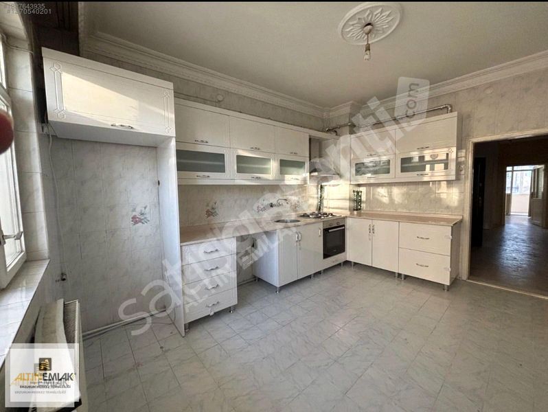 ALTIN EMLAK'TAN TERMİNAL'DE 3+1 SATILIK DAİRE
