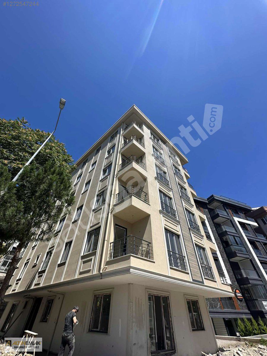 ALTINEMLAK'TAN BAKIRKÖY SADİ KONUK HASTANESİ YAKINI 2+1 SATILIK