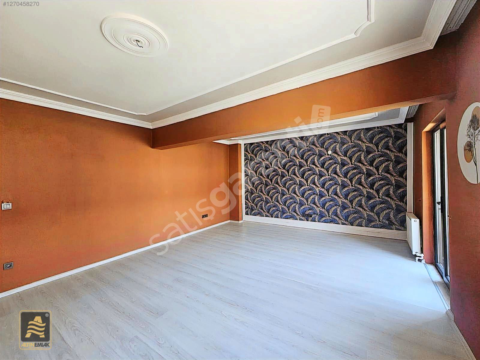 Ulaşımı kolay merkezi konumda kiralık geniş daire...