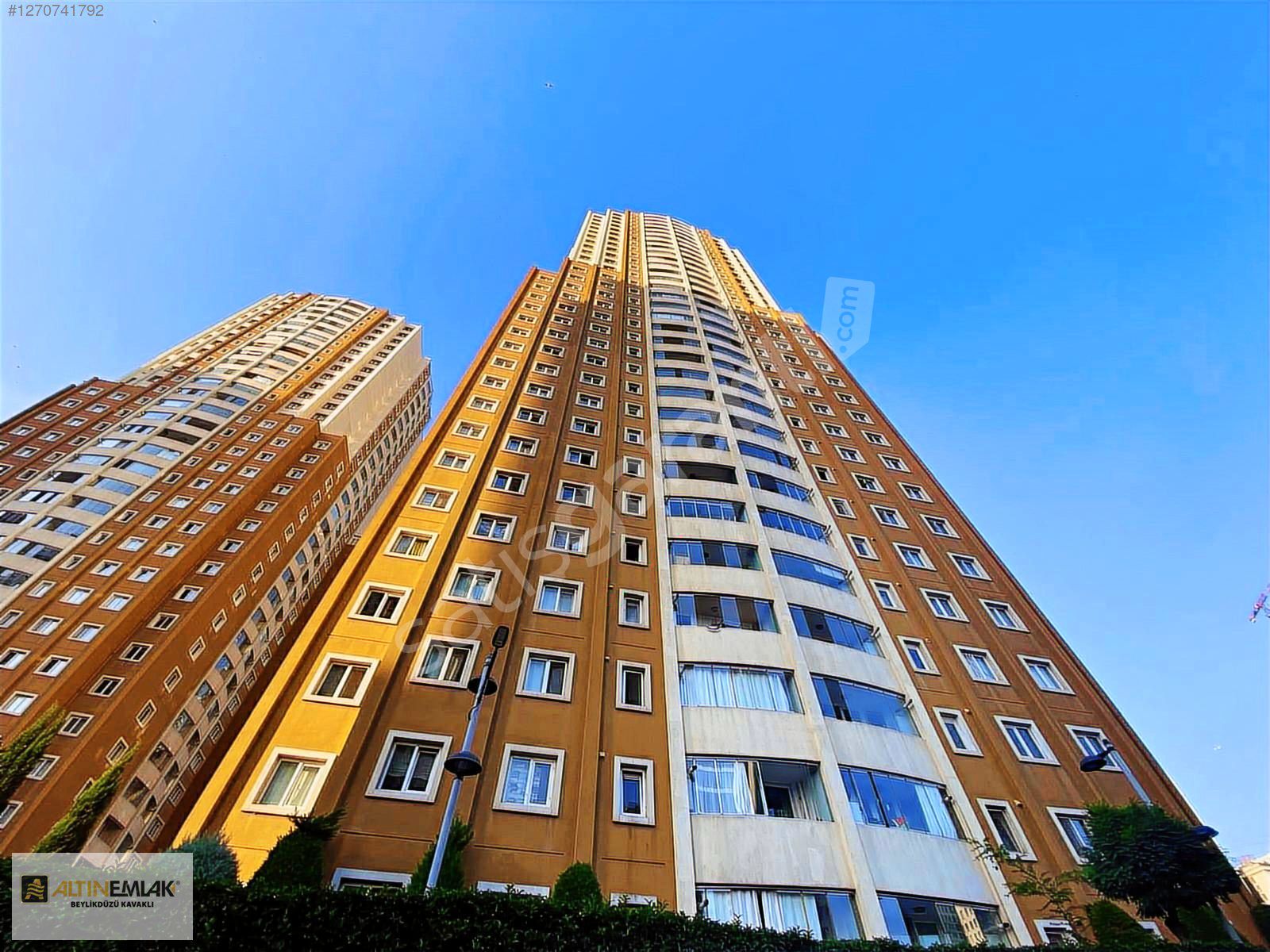 SOLARKENT SİTESİNDE SATILIK 3+1 145 M2 MANZARALI SATILIK DAİRE